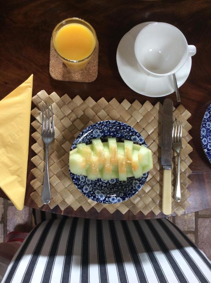 Top Parts Bed & Breakfast แอ็บบอตสเบอรี ภายนอก รูปภาพ